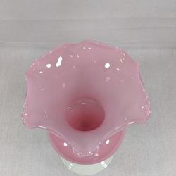 Vase sur pied en opaline rose - Années 60  - Photo 1