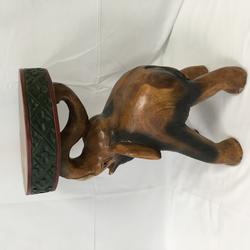 tabouret antique d'éléphant en bois sculpté. - Photo 0