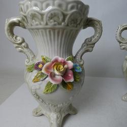 Lot de 2 vases en céramique italien motif floral en relief - Photo 1
