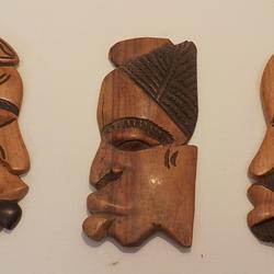 Lot de 3 masques africains - Photo zoomée