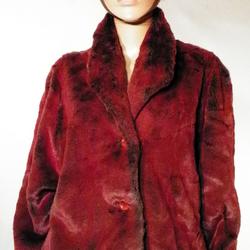 Manteau Femme Rouge T XL. - Photo zoomée