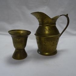 Bel ensemble ancien petite carafe et verre à liqueur dorés - Photo 0