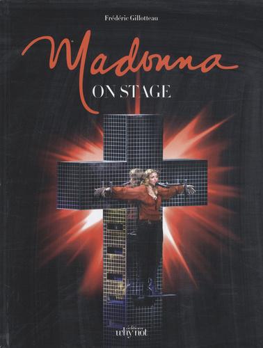 Madonna on stage - Photo 0