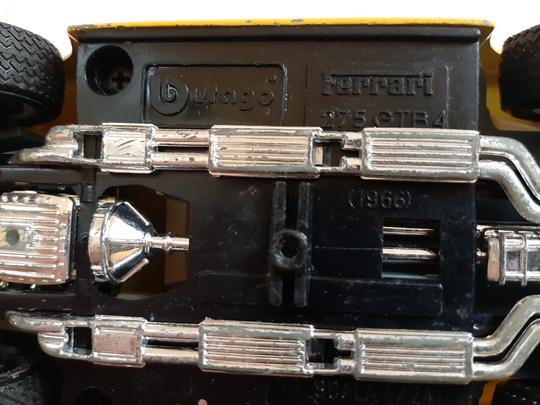  FERRARI 275 GTB 4 1966 BURAGO échelle 1:24 en métal Made in ITALY - Photo 6