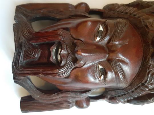 Masque asiatique chinois, ancien en bois de rose sculpté. Début XX -ème siècle - Photo 1