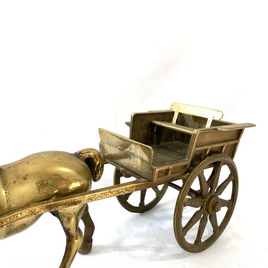 Sculpture cheval avec charrette doré - Photo 2