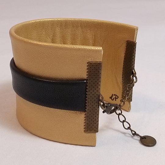 Bracelet large cuir doré avec bande noire centrale - Photo 2