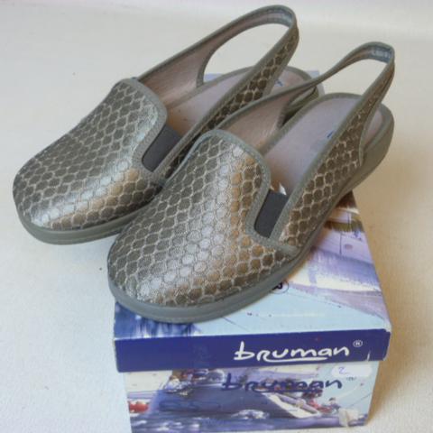 Chaussures de confort et Santé  Bruman Taille 39 NEUF - Photo 0