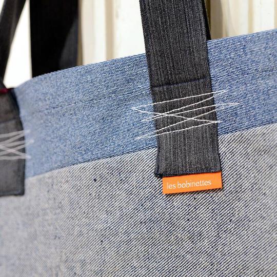 Matières recyclées : Tote bag 100% recyclé en jean doublé coton coloré - Photo 3