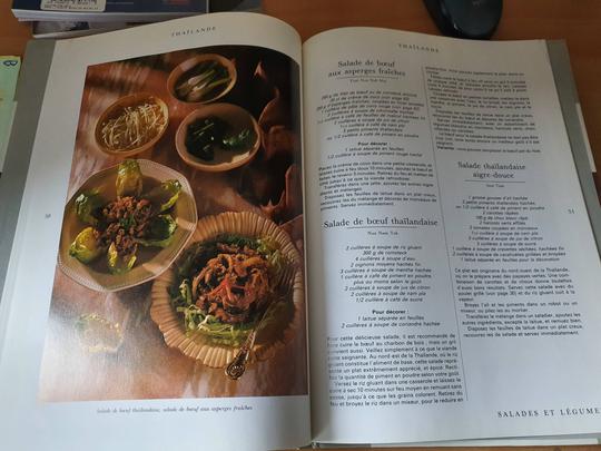 Livre « Cuisine Sans Frontières » Thaïlande - Gründ - Photo 2