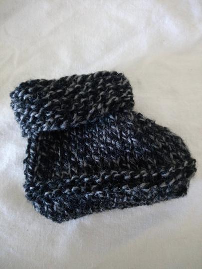 Chaussons en laine tricotés mains - 6m - Photo 2