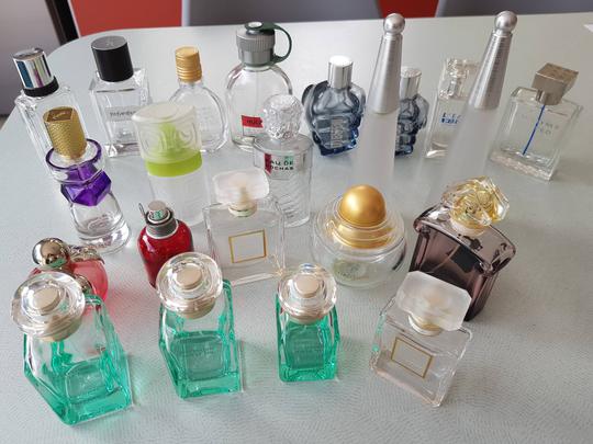 Flacons de parfum vides - Photo 2