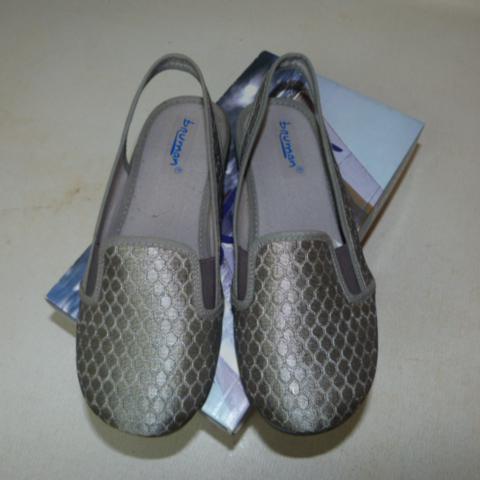 Chaussures de confort et Santé  Bruman Taille 39 NEUF - Photo 1