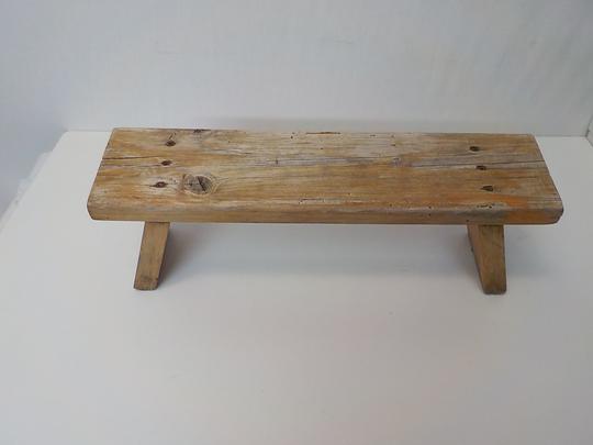 Ancien tabouret repose pied en bois   - Photo 0