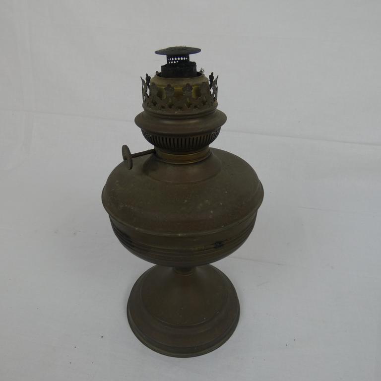 Ancienne Lampe à Pétrole En Etain Vintage - Photo 0